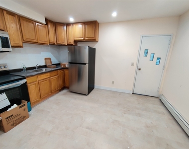11 Avenue A - Photo Thumbnail 1