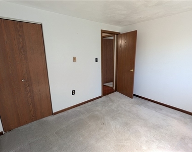 51 S 86th Street - Photo Thumbnail 12