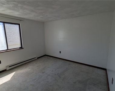 51 S 86th Street - Photo Thumbnail 9