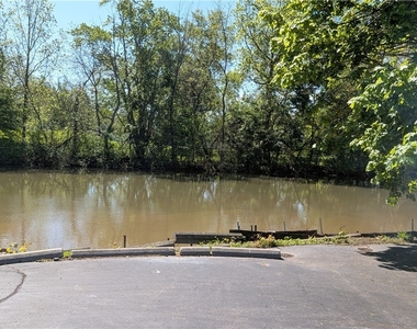 51 S 86th Street - Photo Thumbnail 1