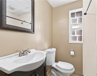76 Vernon Place - Photo Thumbnail 8