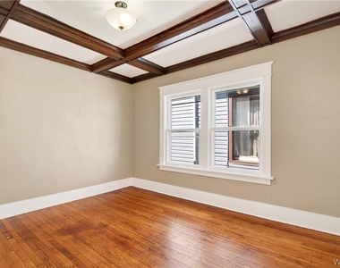 76 Vernon Place - Photo Thumbnail 4