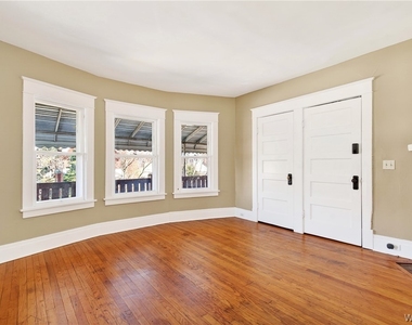 76 Vernon Place - Photo Thumbnail 2