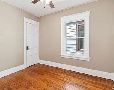 76 Vernon Place - Photo Thumbnail 9