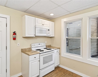 76 Vernon Place - Photo Thumbnail 8