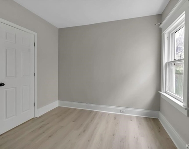2514 Delaware Avenue - Photo Thumbnail 22