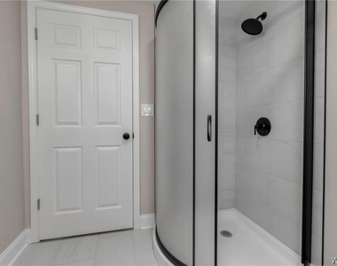 2514 Delaware Avenue - Photo Thumbnail 29