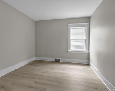 2514 Delaware Avenue - Photo Thumbnail 23