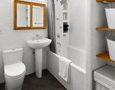 77 Fulton Street - Photo Thumbnail 6