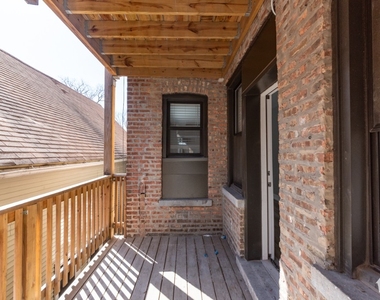 3933 N Janssen - Photo Thumbnail 12