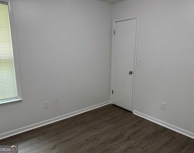 7799 Park Lane - Photo Thumbnail 6