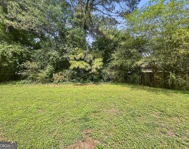 561 Chatham Trail - Photo Thumbnail 17