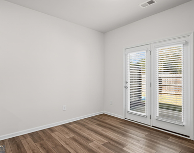 421 Union Station Street - Photo Thumbnail 8