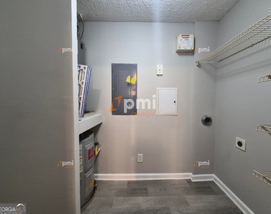 2204 Fairington Village Drive - Photo Thumbnail 4