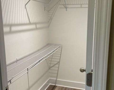 1605 Broad Street - Photo Thumbnail 9