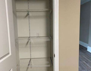 1605 Broad Street - Photo Thumbnail 14