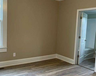 1605 Broad Street - Photo Thumbnail 7