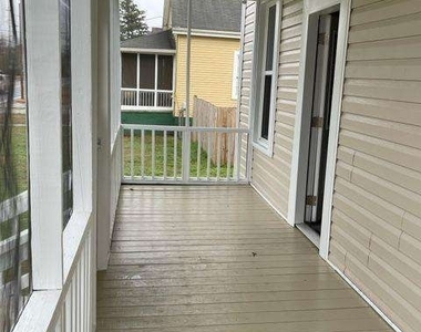 1605 Broad Street - Photo Thumbnail 5