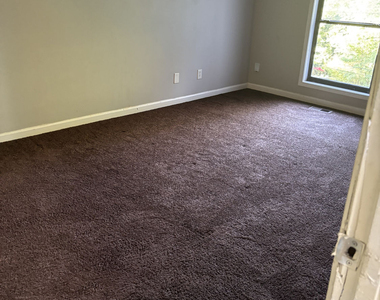 1386 Williamsburg Lane - Photo Thumbnail 20
