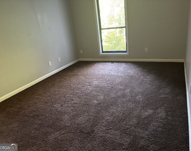 1386 Williamsburg Lane - Photo Thumbnail 18