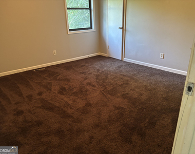 1386 Williamsburg Lane - Photo Thumbnail 24