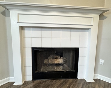 204 Park Place - Photo Thumbnail 15