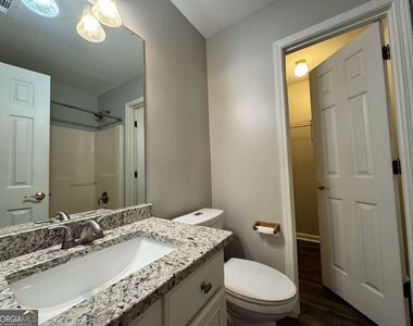 204 Park Place - Photo Thumbnail 14
