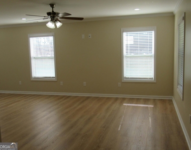 745 Old Kerns Road - Photo Thumbnail 5