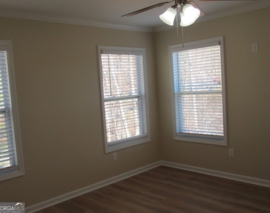 745 Old Kerns Road - Photo Thumbnail 15