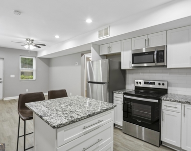2893 White Oak Drive - Photo Thumbnail 13