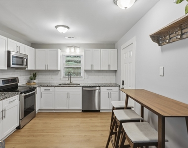 2891 White Oak Drive - Photo Thumbnail 11