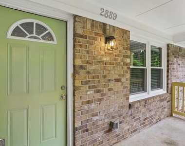 2889 White Oak Drive - Photo Thumbnail 6