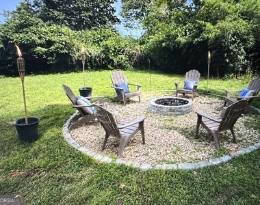 4056 Dallas Acworth Hwy - Photo Thumbnail 17