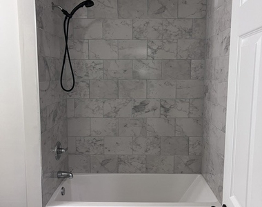 4056 Dallas Acworth Hwy - Photo Thumbnail 5