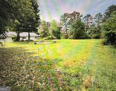 4056 Dallas Acworth Hwy - Photo Thumbnail 12