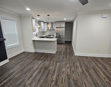 438 Griffin Street Nw - Photo Thumbnail 1