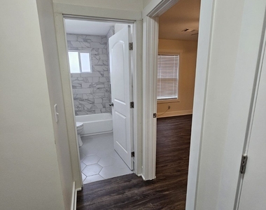 438 Griffin Street Nw - Photo Thumbnail 5