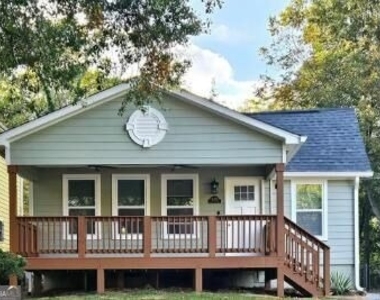 438 Griffin Street Nw - Photo Thumbnail 3