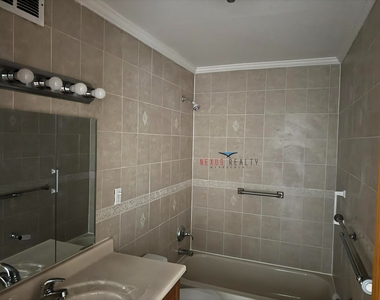 25-12 Parsons Boulevard - Photo Thumbnail 12