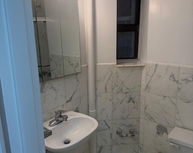 East 85th Street - Photo Thumbnail 2