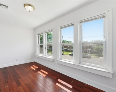 122 South Lincoln Ave - Photo Thumbnail 17