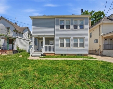 122 South Lincoln Ave - Photo Thumbnail 1