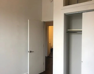 944 Fulton Street - Photo Thumbnail 4