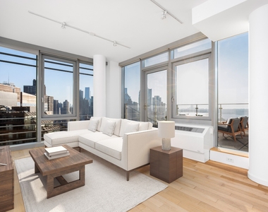 554 West 54th Street - Photo Thumbnail 1