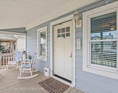 107 17th Avenue - Photo Thumbnail 4