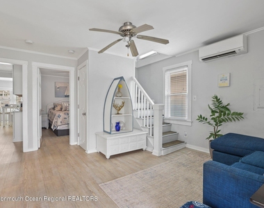 107 17th Avenue - Photo Thumbnail 5