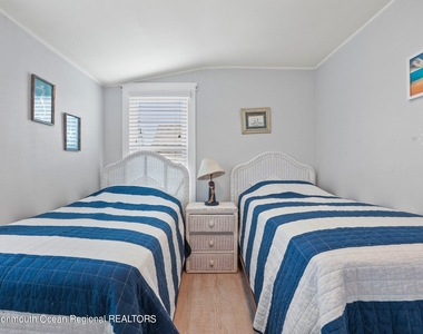 107 17th Avenue - Photo Thumbnail 19