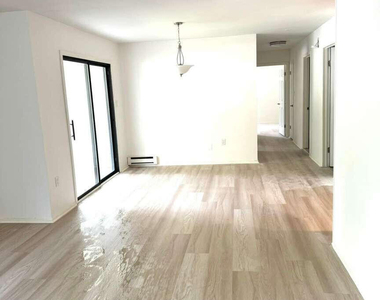 175 Amberly Drive - Photo Thumbnail 2