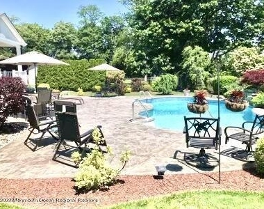 34 Hendrickson Place - Photo Thumbnail 13