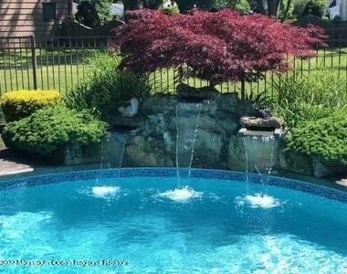 34 Hendrickson Place - Photo Thumbnail 14